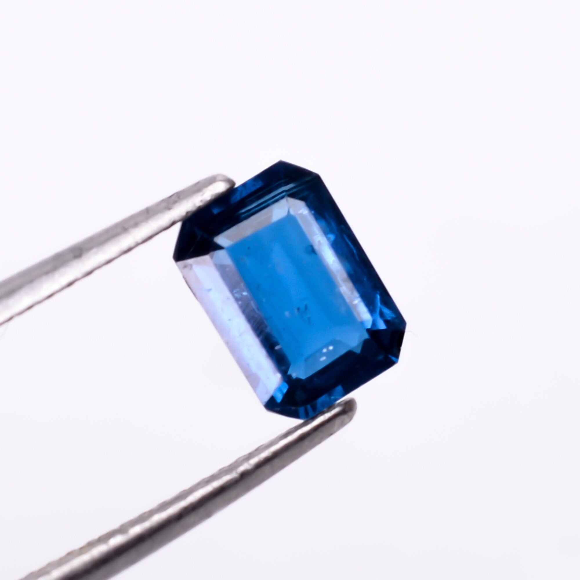 natural dark blue kyanite radiant shape cut stone loose gemstone